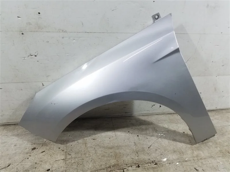 Крыло переднее левое Ford Focus 3 1.6L DURATEC