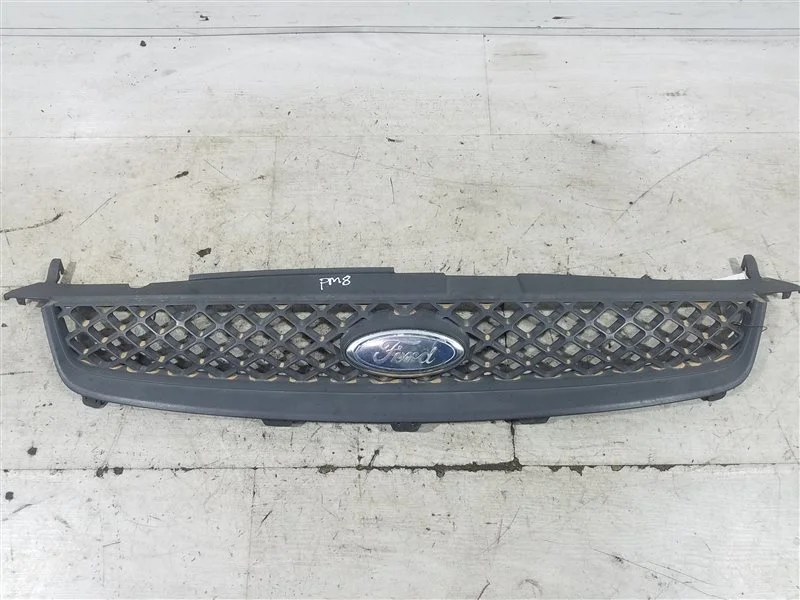 Решетка радиатора Ford Fiesta (01-08) 2007