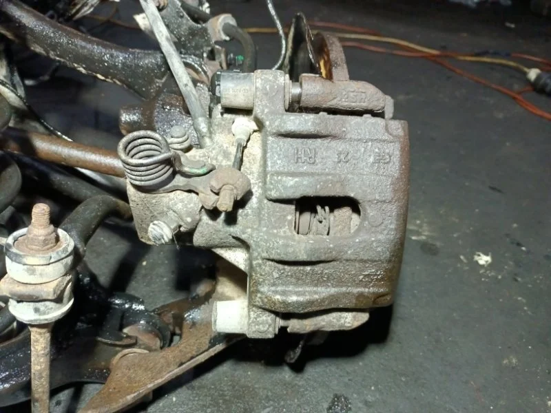 Суппорт задний правый Ford Kuga 2 (12-16) SUV 2.0L