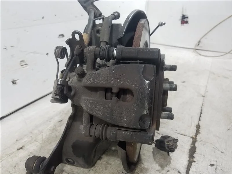 Суппорт задний правый Ford S-MAX (06-15) SAV 2.0L