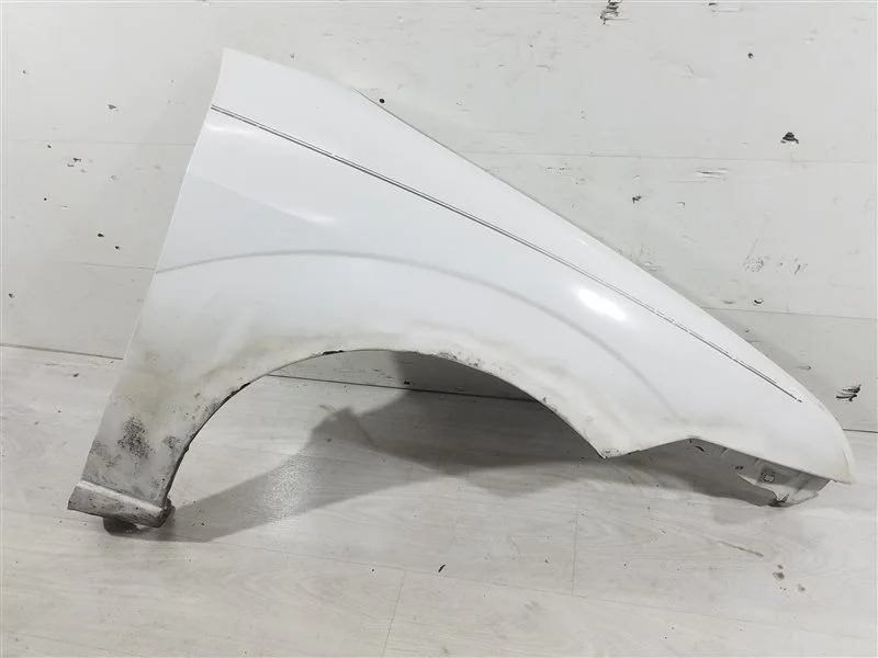 Крыло переднее правое Ford Focus USA (2004-2007)