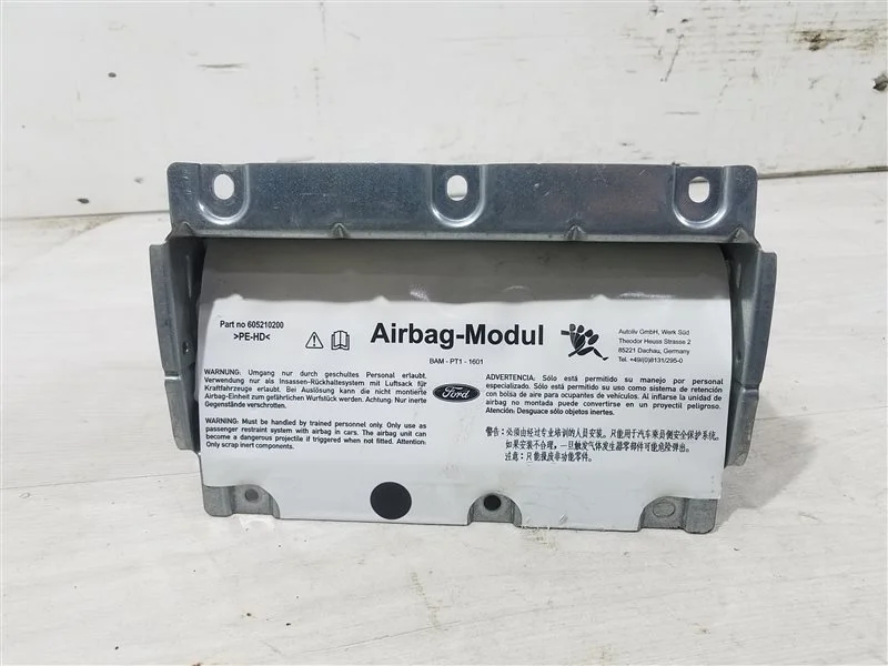 Подушка безопасности (в торпедо) Ford S-MAX