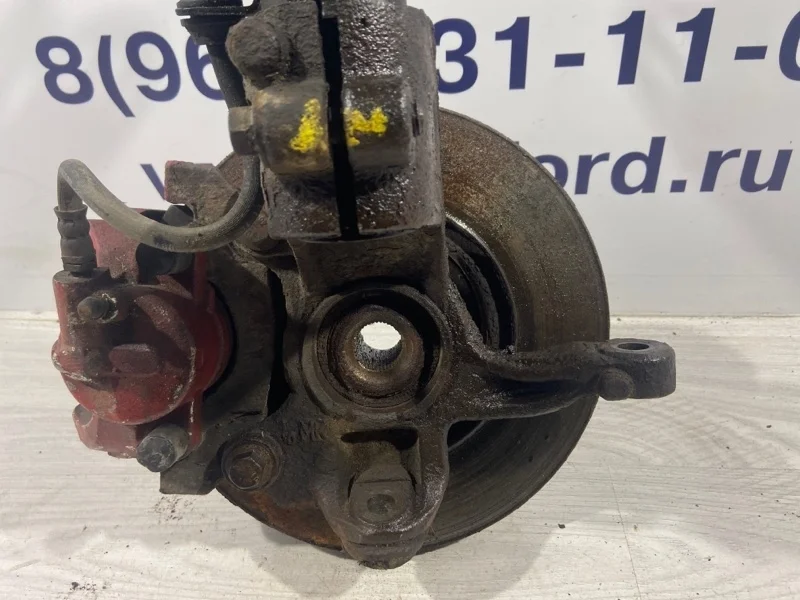 Кулак поворотный передний правый Ford S-MAX