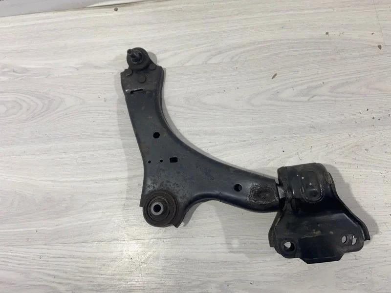 Рычаг передний правый Ford S-MAX (06-15) SAV 2.0L