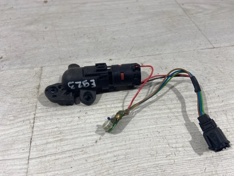 Датчик температуры Ford S-MAX (06-15) SAV 2.0L