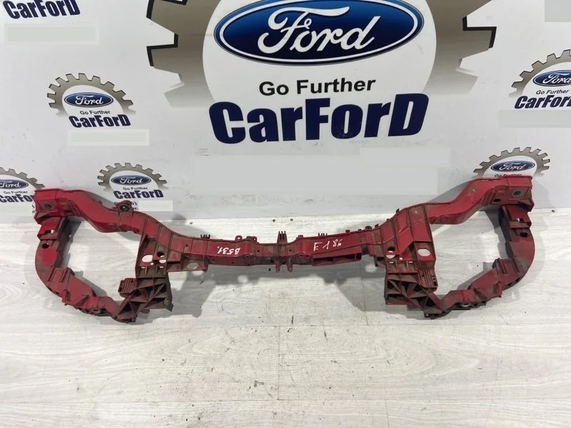 Панель передняя (телевизор) Ford Focus 3 (11-14)