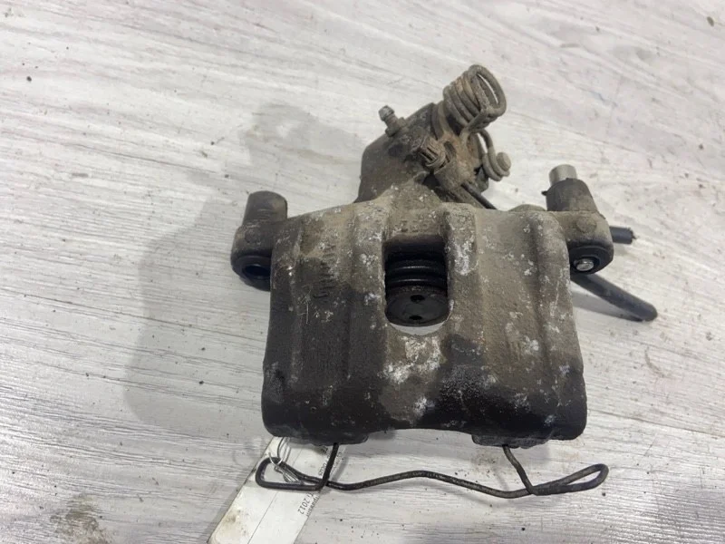 Суппорт задний правый Ford Focus 3 (11-14) ХЕЧБЕК