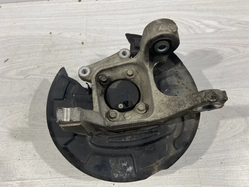 Кулак поворотный задний правый Ford MONDEO 5