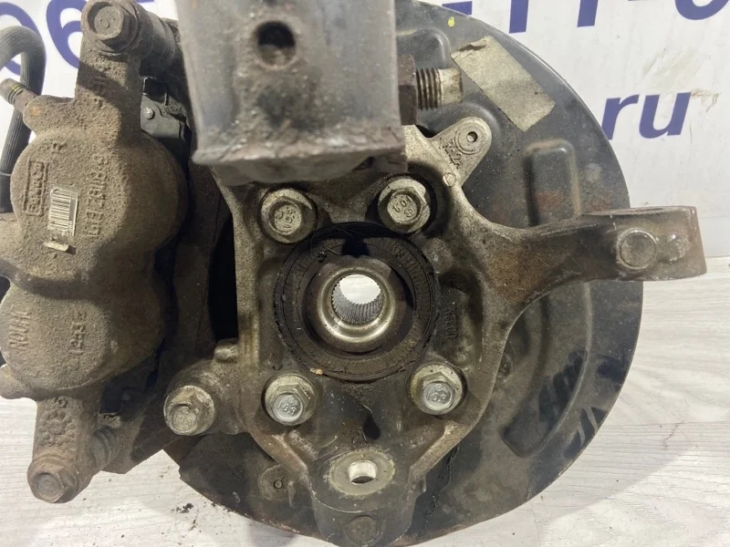 Кулак поворотный передний правый Ford Explorer