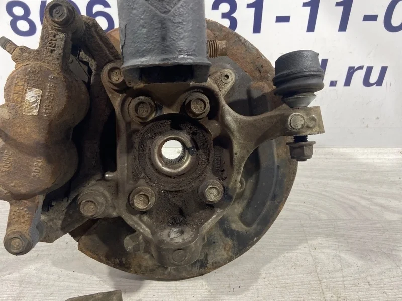 Кулак поворотный передний правый Ford Explorer