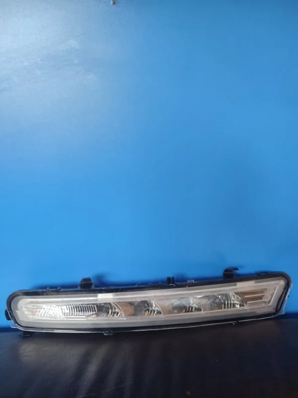 Фонарь ДХО (дневные ходовые огни) передний левый