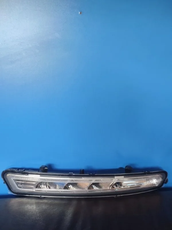 Фонарь ДХО (дневные ходовые огни) передний правый