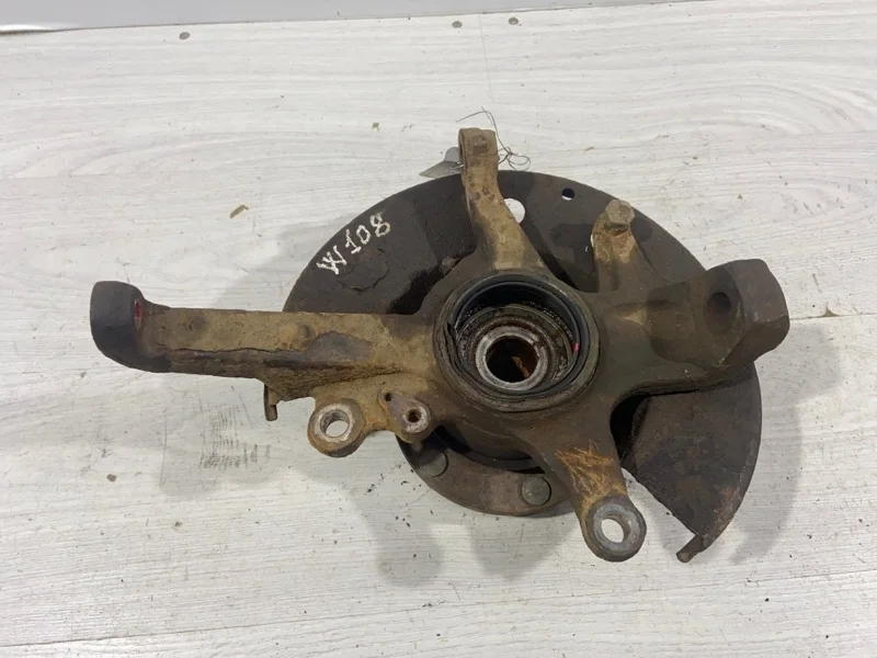 Кулак поворотный передний левый Ford Ranger