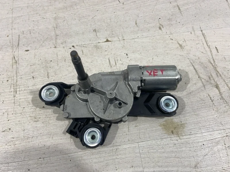 Моторчик стеклоочистителя задний FORD Focus 2