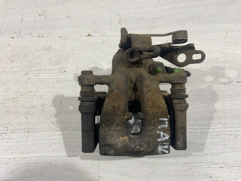 Суппорт задний правый Ford Mondeo 4 (07-14)