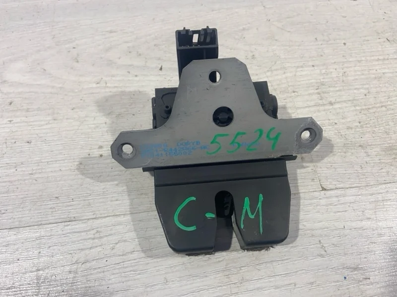 Замок багажника Ford C-MAX (03-07) SAV 1.6L