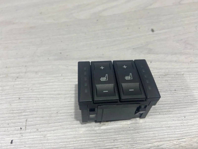 Кнопка обогрева сидений FORD Mondeo 4 (07-14)