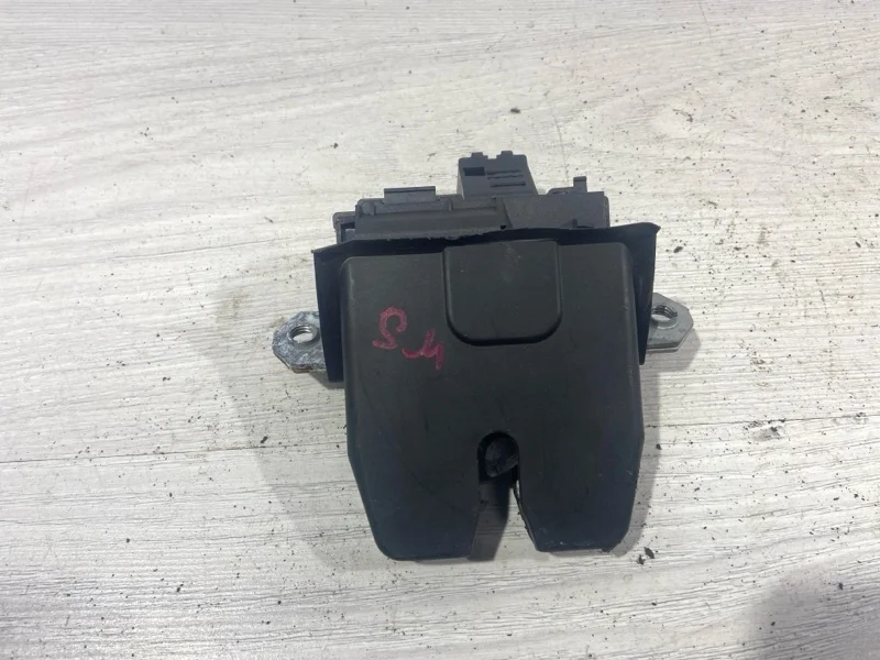 Замок багажника Ford S-MAX (06-15) SAV 2.0L