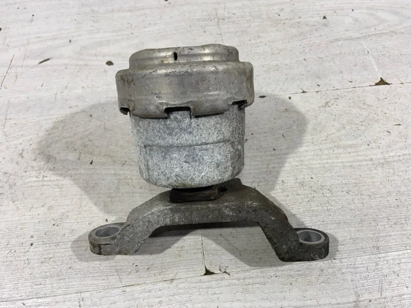 Опора двигателя правая Ford S-MAX (06-15) SAV 2.0L