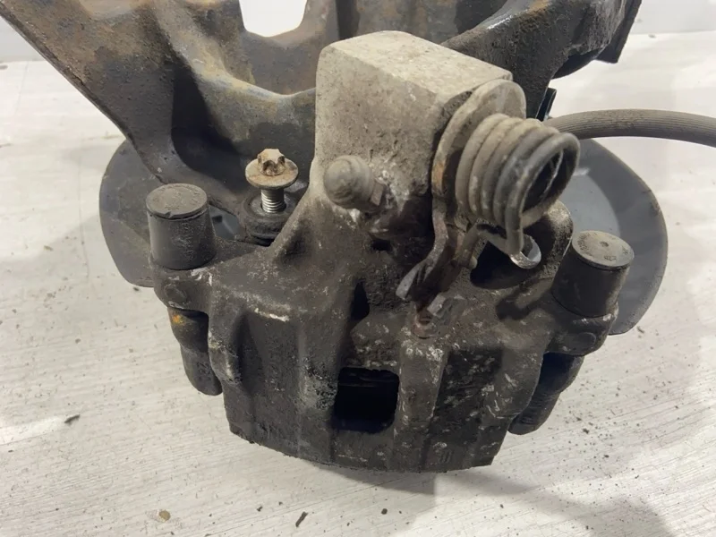 Суппорт задний правый Ford Kuga 2 (12-19) SUV 2.0L