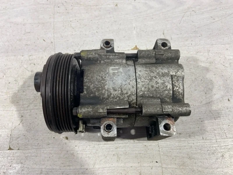 Компрессор кондиционера FORD FOCUS 1 USA (98-05)