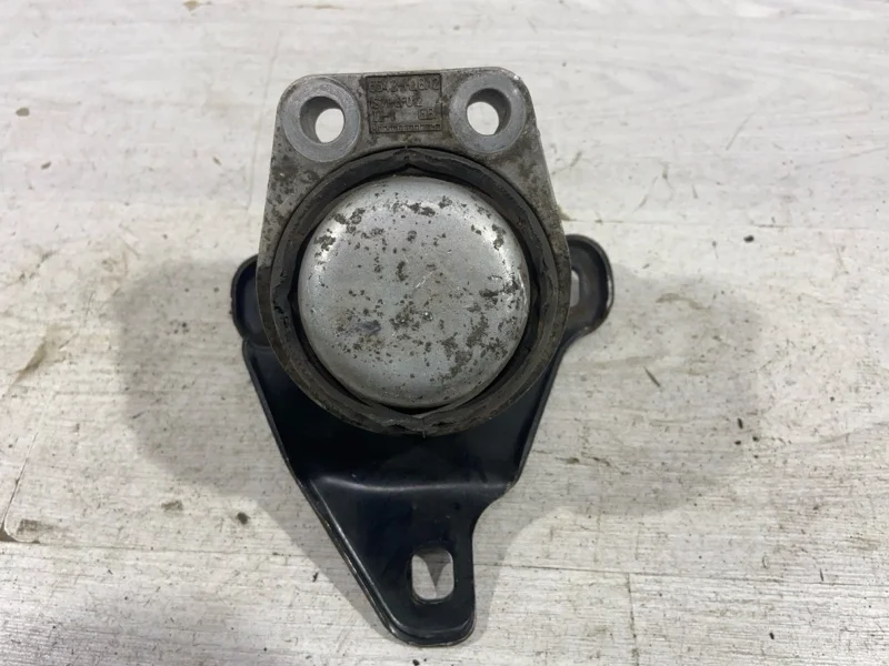 Опора двигателя правая FORD Mondeo 3 (00-07)