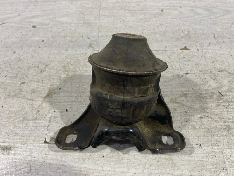 Опора двигателя правая Ford Mondeo 3 ST (00-07)