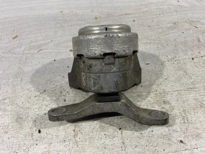 Опора двигателя правая Ford Mondeo 4 (07-14)