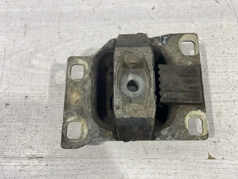 Опора двигателя левая Ford Tourneo/Connect (02-13)