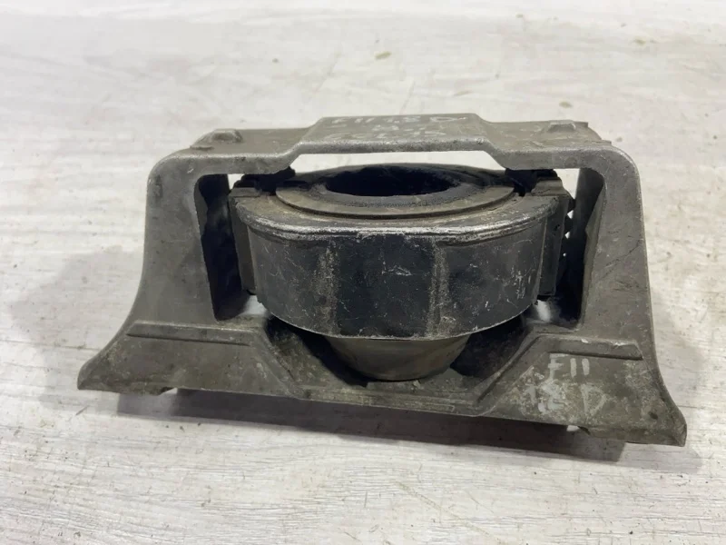 Опора двигателя правая Ford Focus 2 (08-11)