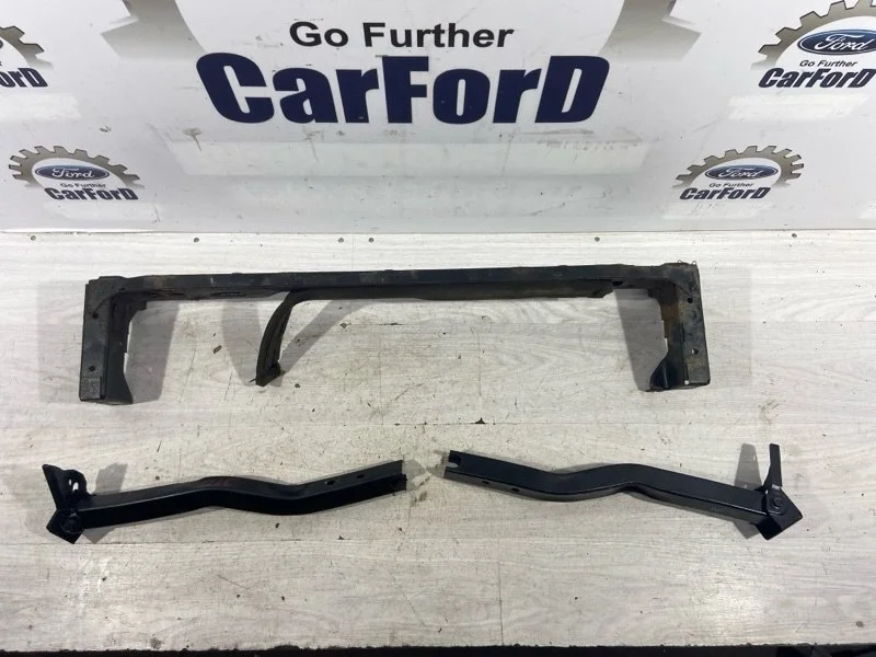 Опора радиатора Ford Kuga 2 (12-19) SUV 1.5L