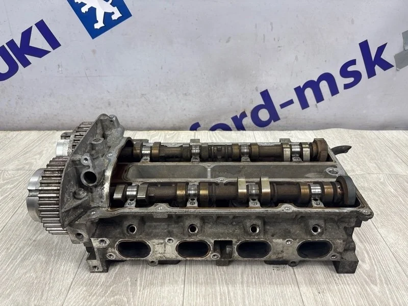 Головка блока цилиндров FORD FOCUS 2 2009