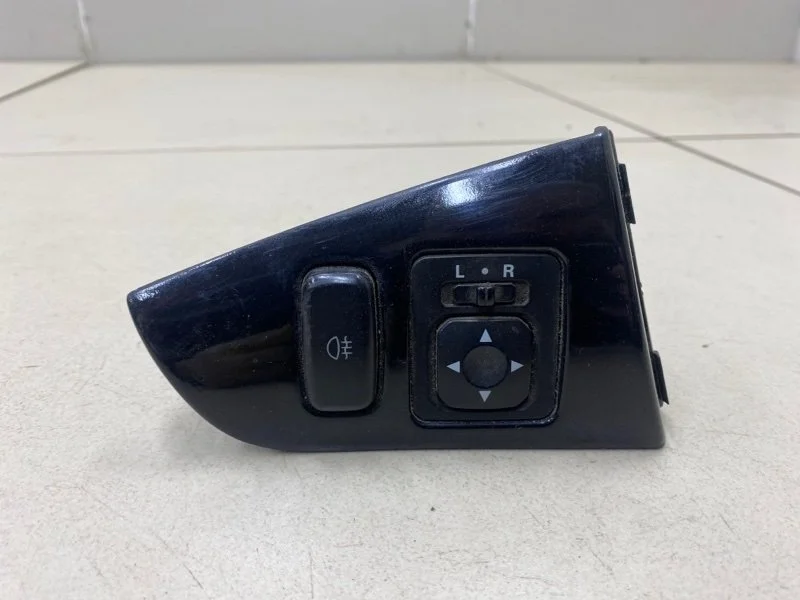 Кнопка противотуманного фонаря Mitsubishi Lancer 9