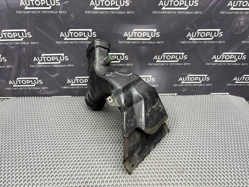 Воздухозаборник Nissan Maxima 165542Y001 СЕДАН А33 VQ20DE