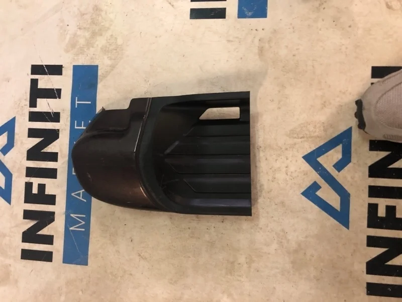 Накладка на порог ( сапожок подножки ) внешняя