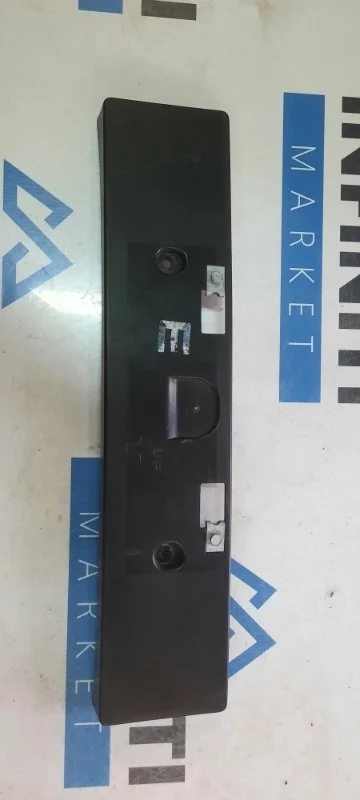 Подиум ( рамка ) номерного знака INFINITI M37 Y51