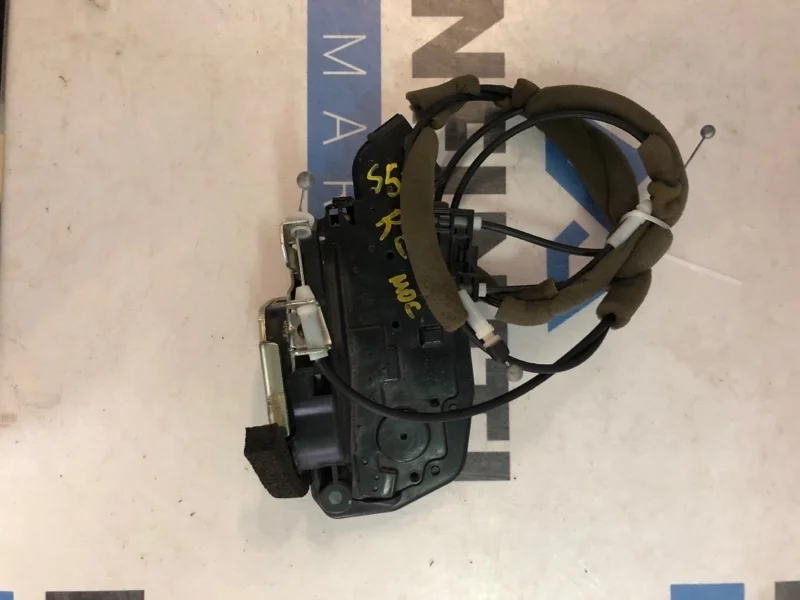 Замок двери задний левый INFINITI QX70 S51