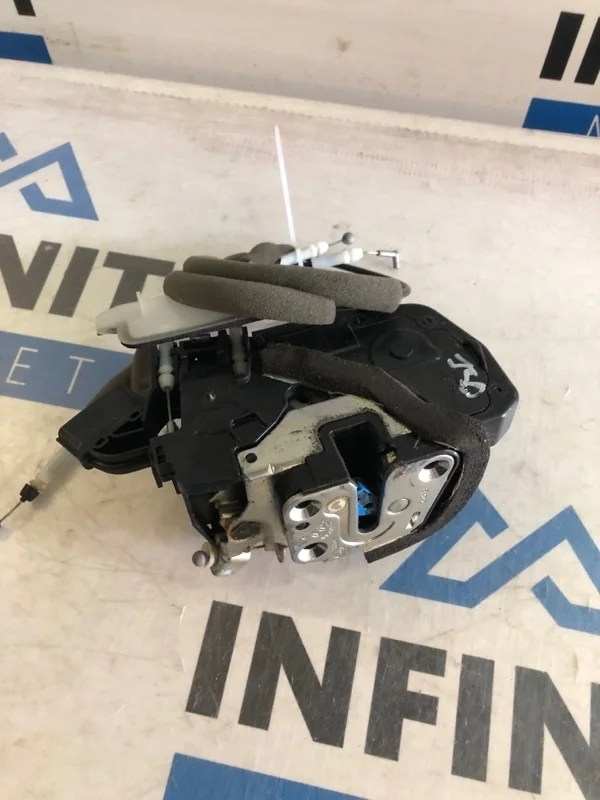 Замок двери передний правый INFINITI QX50 J50
