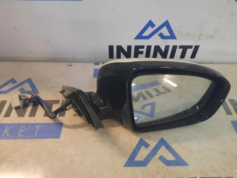 Зеркало заднего вида переднее правое INFINITI QX70
