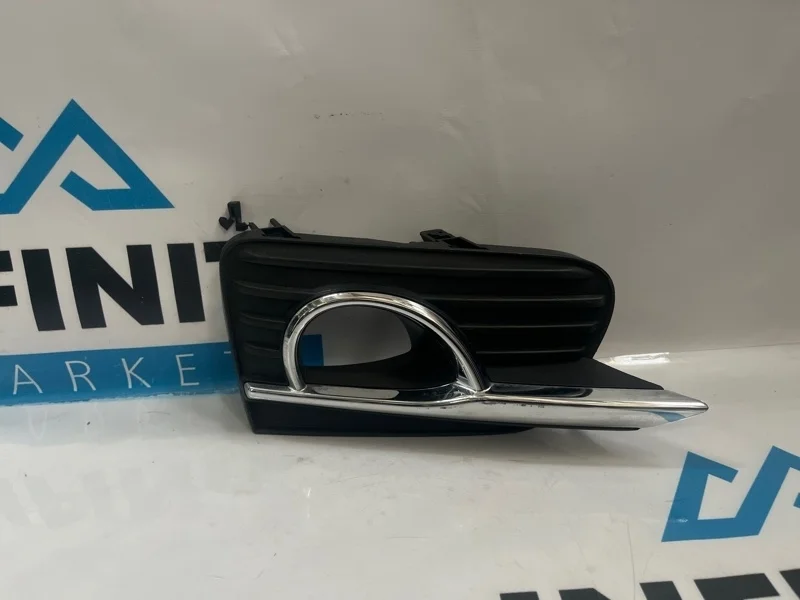 Накладка ПТФ окантовка противотуманки передняя