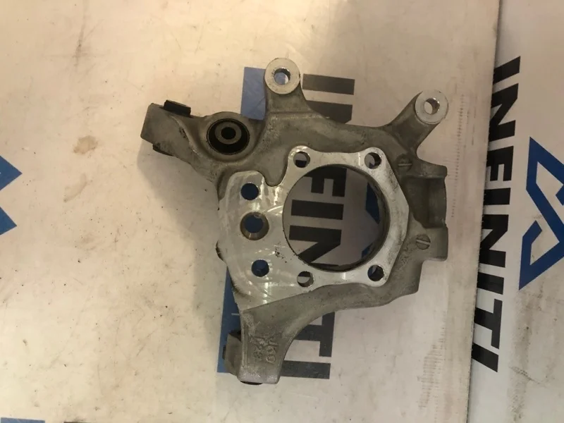 Кулак задней подвески задний левый INFINITI QX50