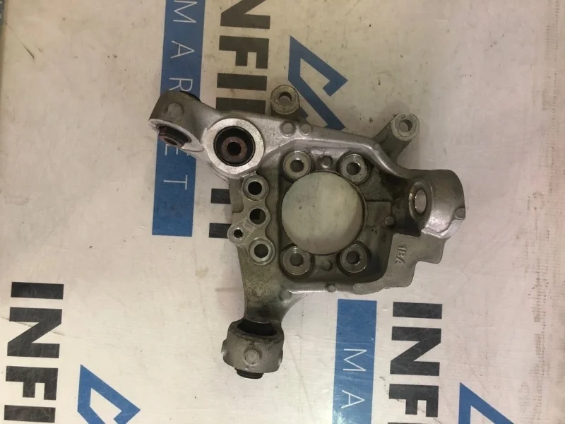 Кулак задней подвески задний правый INFINITI QX50