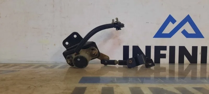 Датчик положения кузова INFINITI QX80 Z62 VK56VD