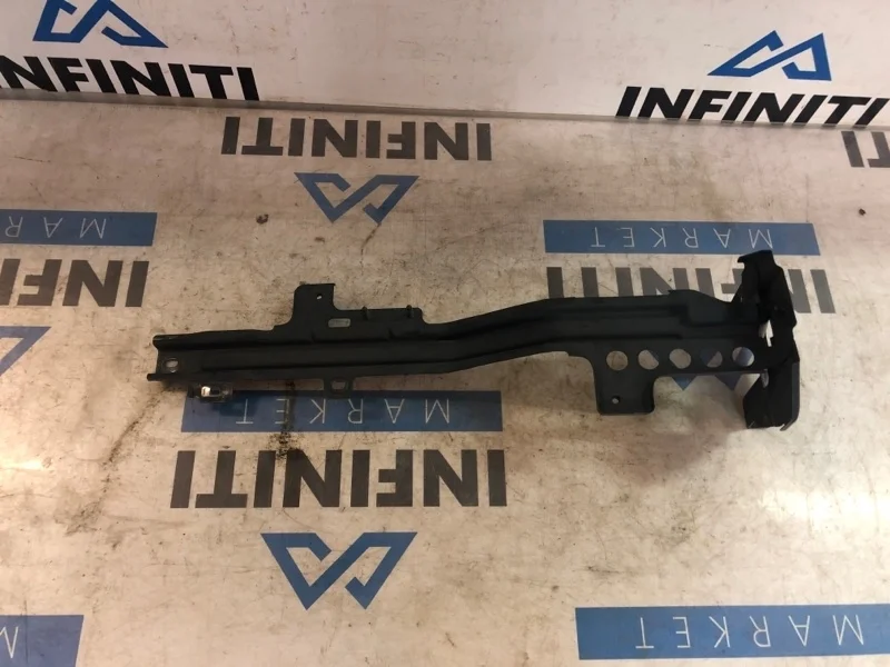 Планка телевизора INFINITI Q70 Y51