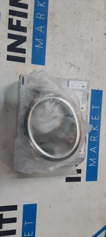 Накладка ПТФ окантовка противотуманки правая