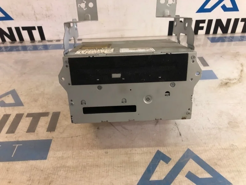 Магнитола мультимедийный центр INFINITI QX70 S51