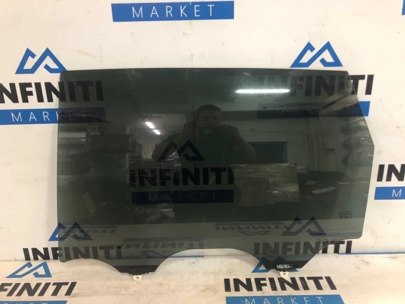Стекло двери заднее левое INFINITI QX60 L50