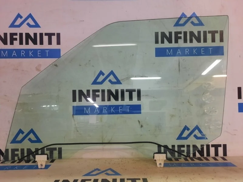 Стекло двери переднее левое INFINITI QX80 Z62