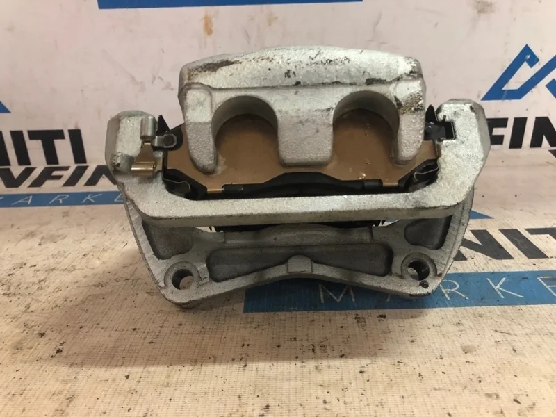 Суппорт тормозной передний правый INFINITI QX70