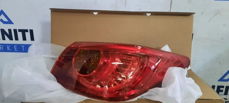 Фонарь в крыло задний правый INFINITI Q50 V37